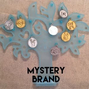 Does anyone know what brand this is?